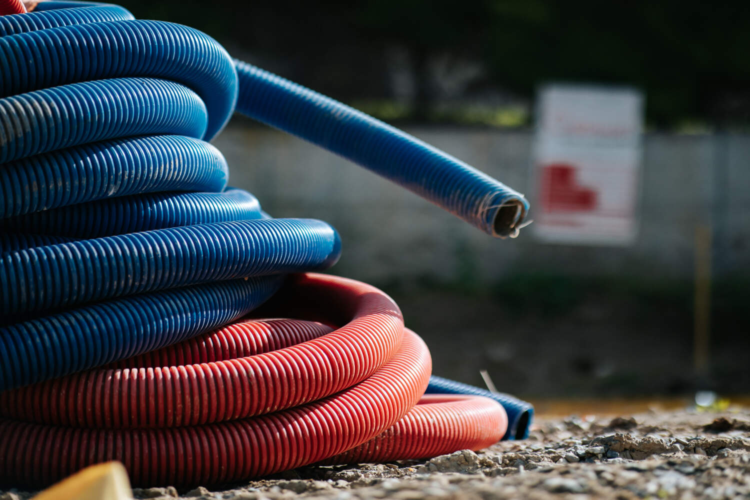 Photo de tuyaux de VRD sur un chantier